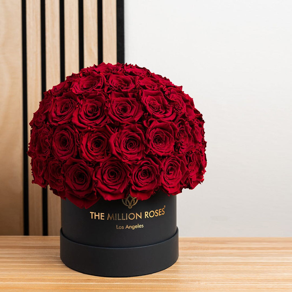 Luxury Classic Black Superdome | Preserved Red Roses