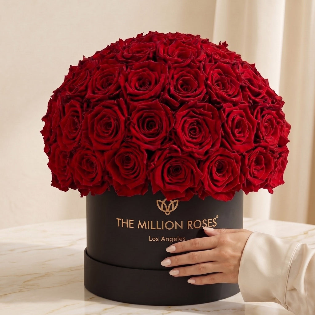 Luxury Classic Black Superdome | Preserved Red Roses