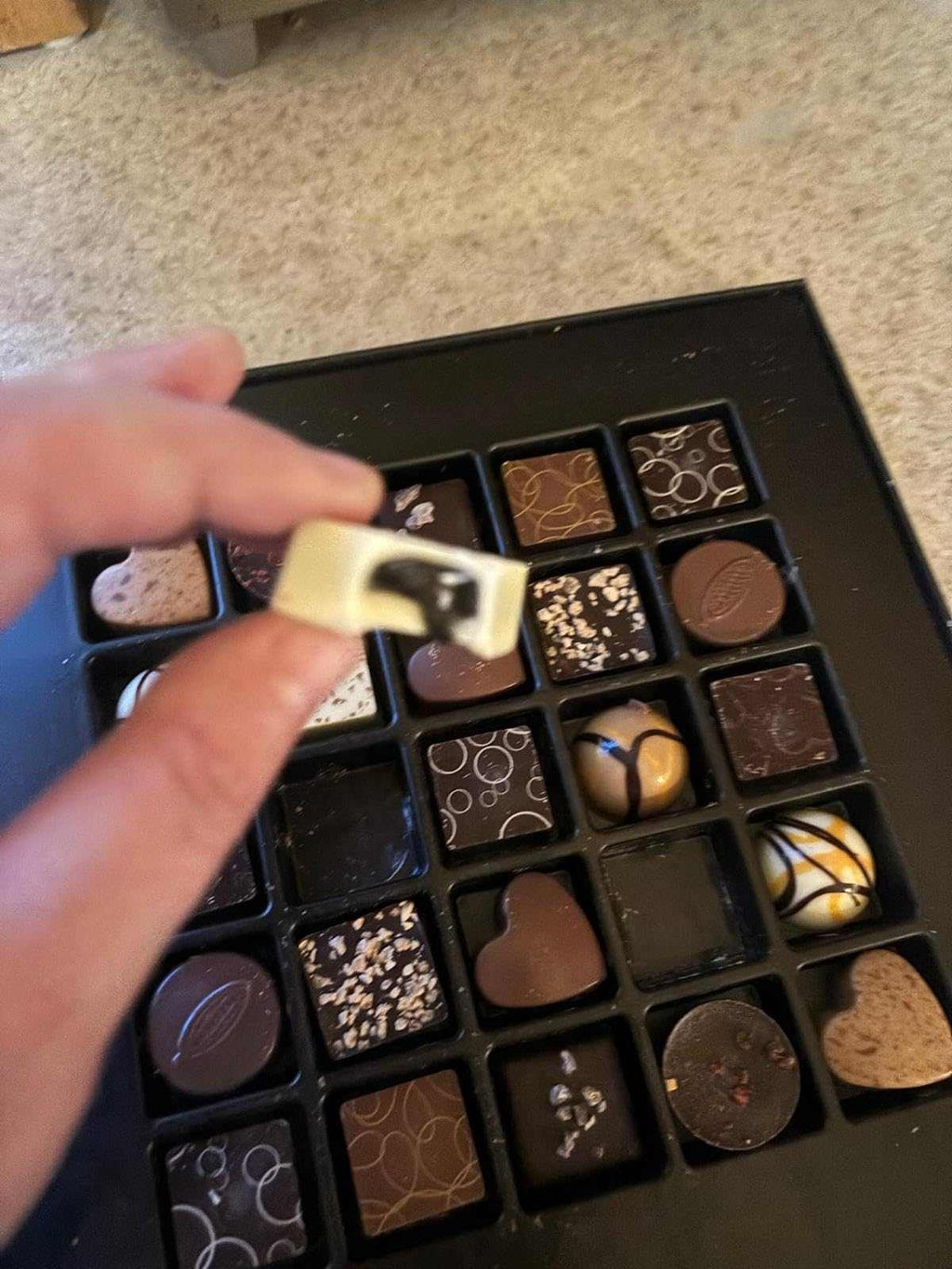 Luxury Belgian Chocolate Truffle Gift Box – 25 Piece