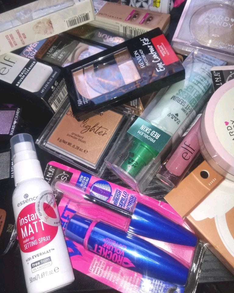Mystery Beauty Box – 25 Full-Size Brand-Name Beauty Products